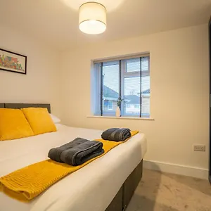 Holiday home Mill Road First Floor, Crawley (West Sussex)